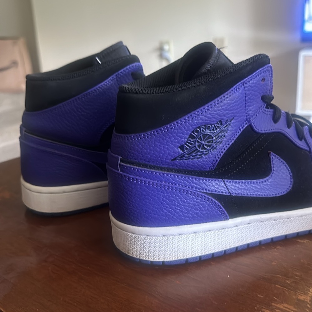 Nike Mid 1s - Picture 12 of 15